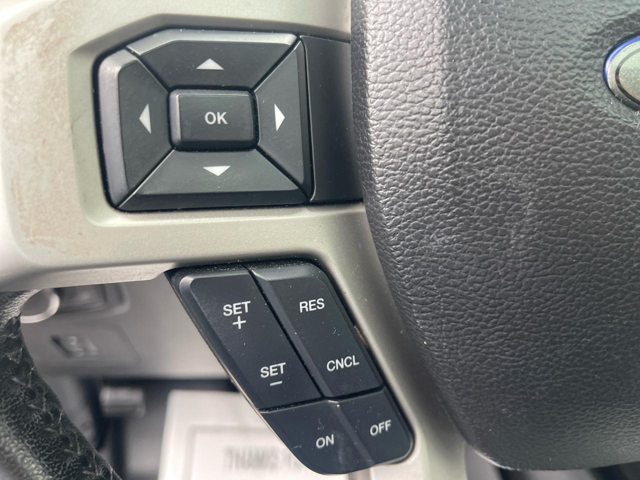 Ford F-150 2WD SuperCrew 157" Lariat 2017