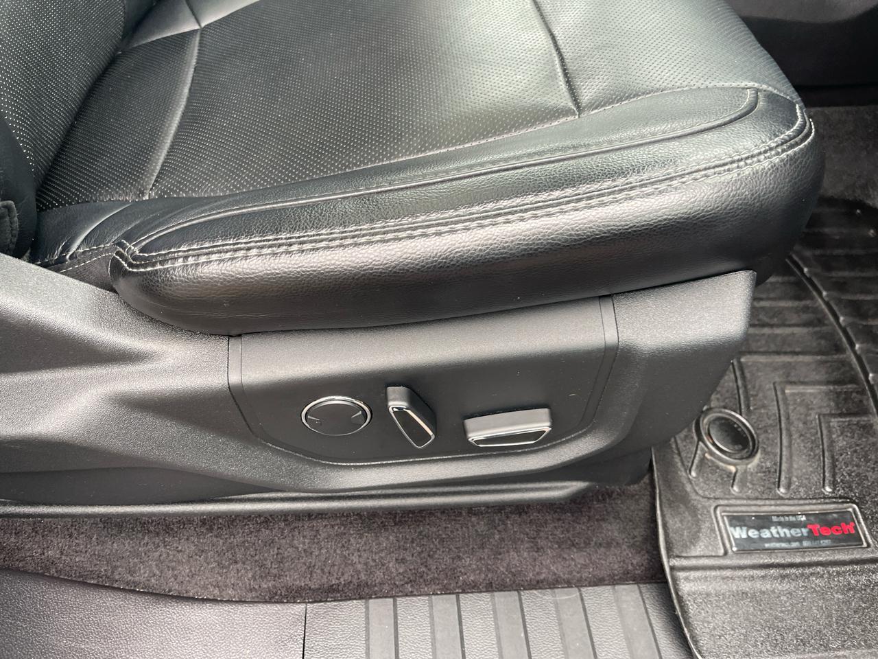 Ford F-150 2WD SuperCrew 157" Lariat 2017