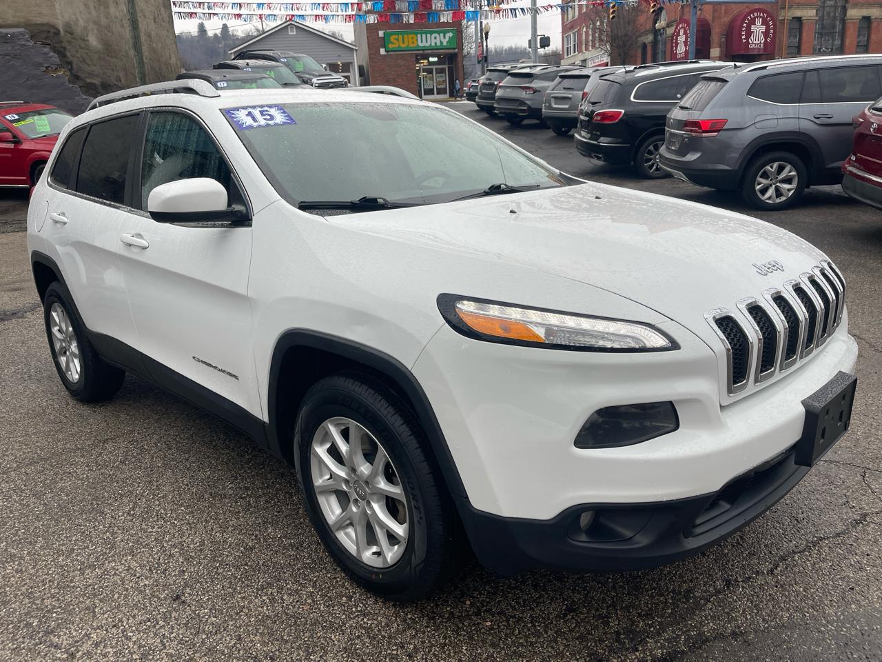 Jeep Cherokee 4WD 4dr Latitude 2015