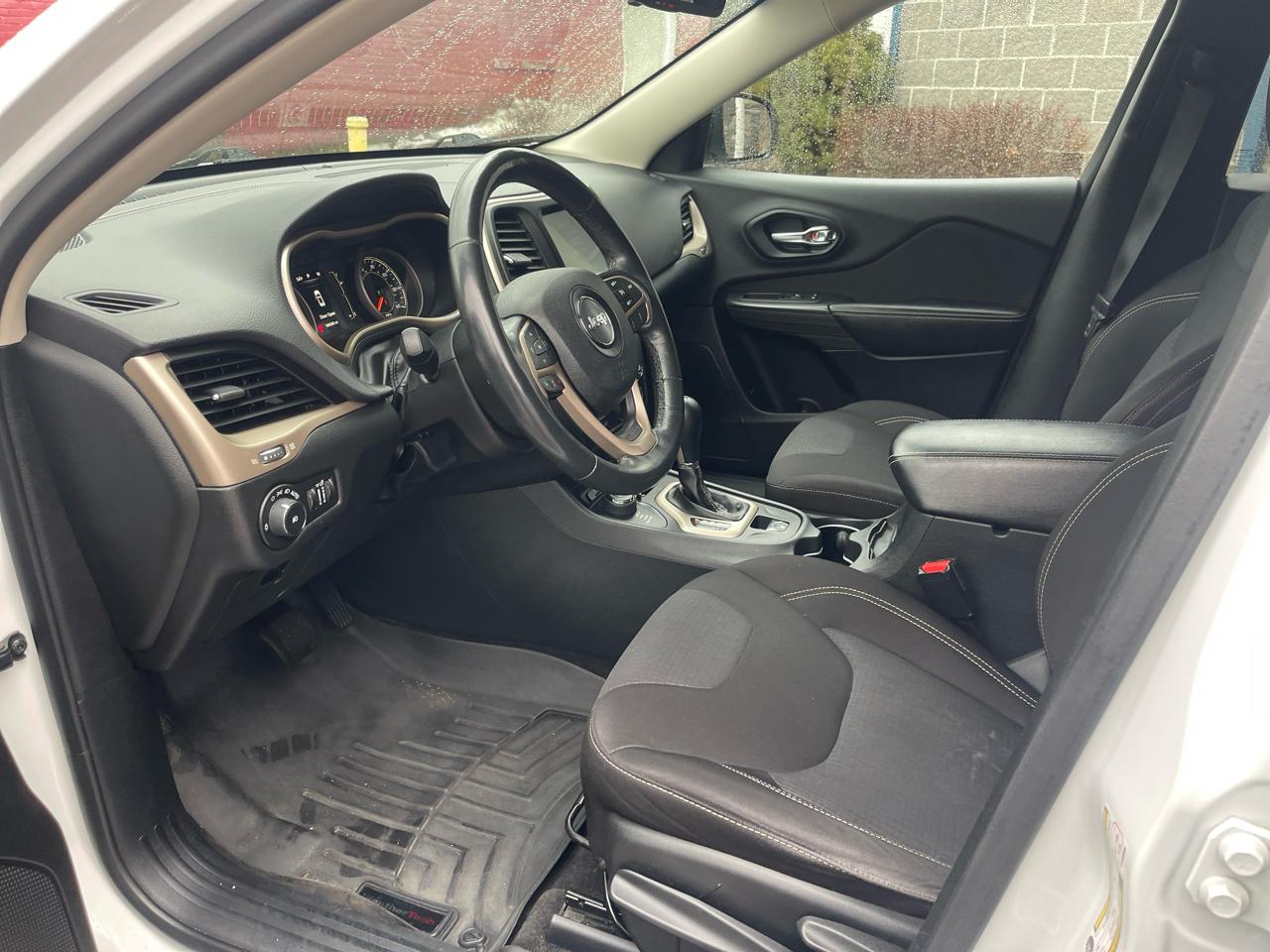 Jeep Cherokee 4WD 4dr Latitude 2015