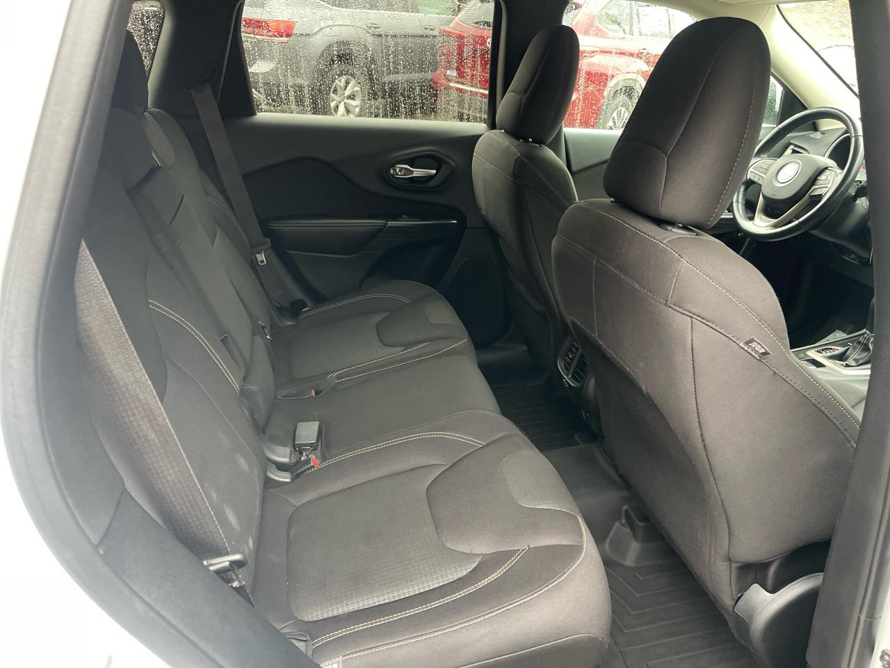 Jeep Cherokee 4WD 4dr Latitude 2015