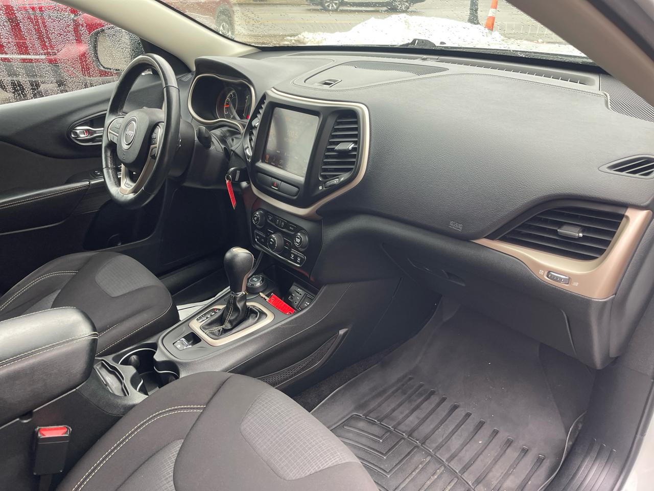 Jeep Cherokee 4WD 4dr Latitude 2015