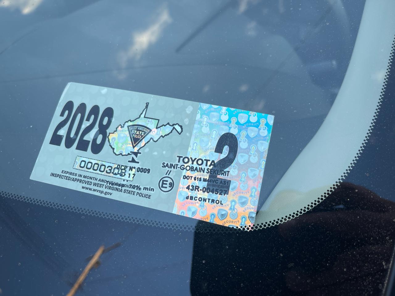 Toyota Yaris iA Auto (Natl) 2017