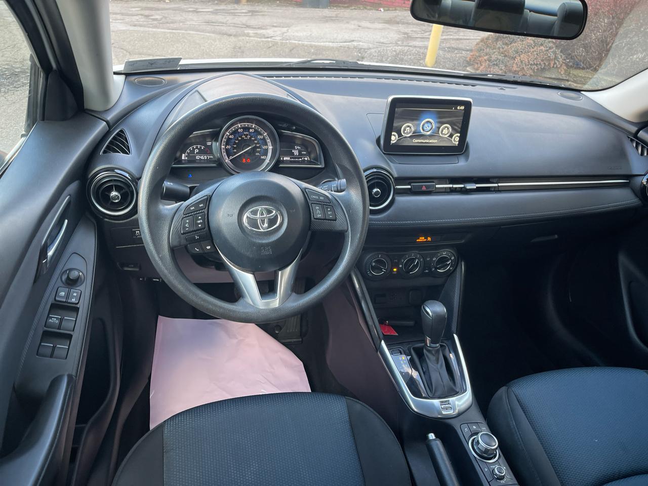 Toyota Yaris iA Auto (Natl) 2017