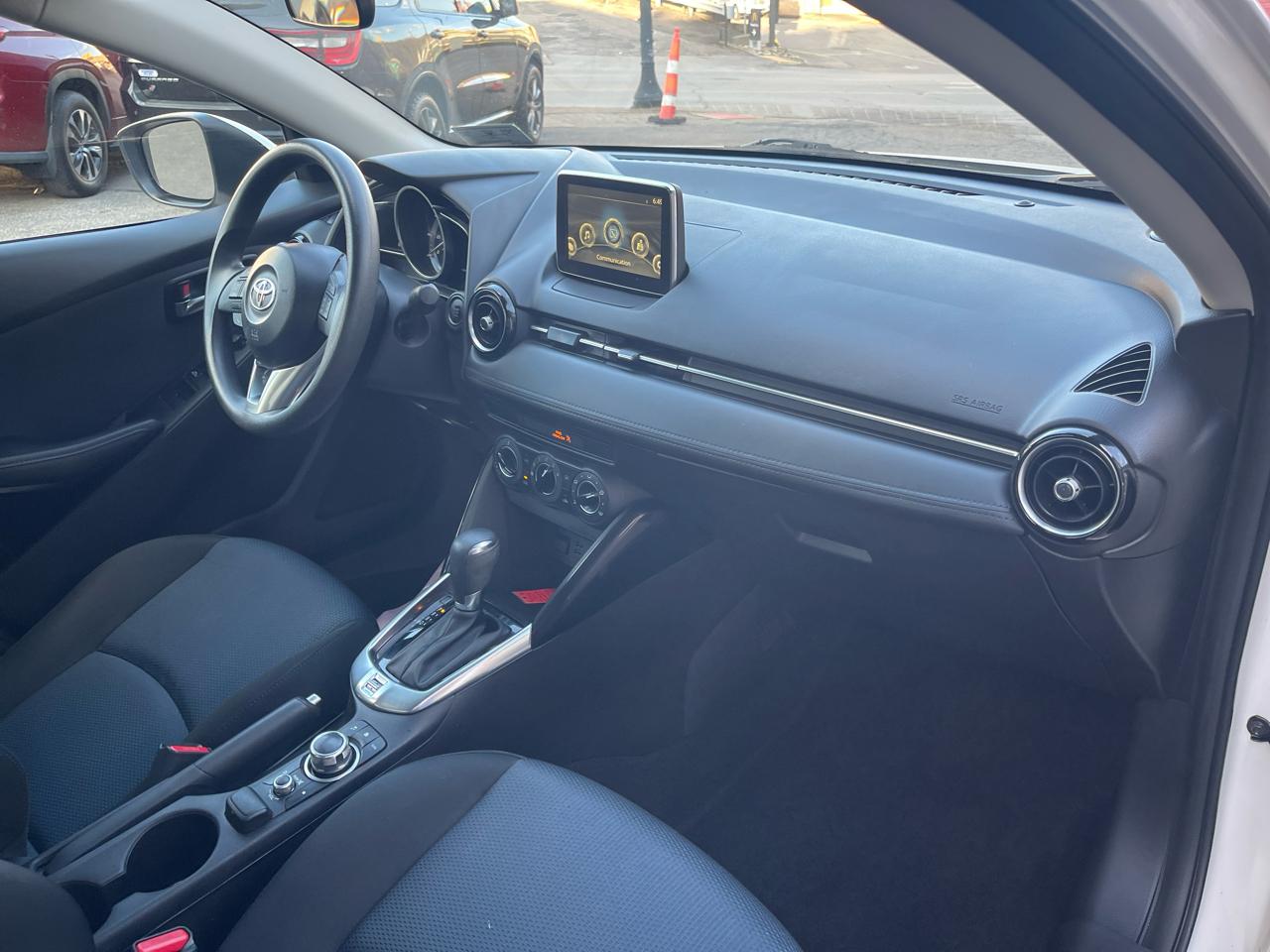 Toyota Yaris iA Auto (Natl) 2017