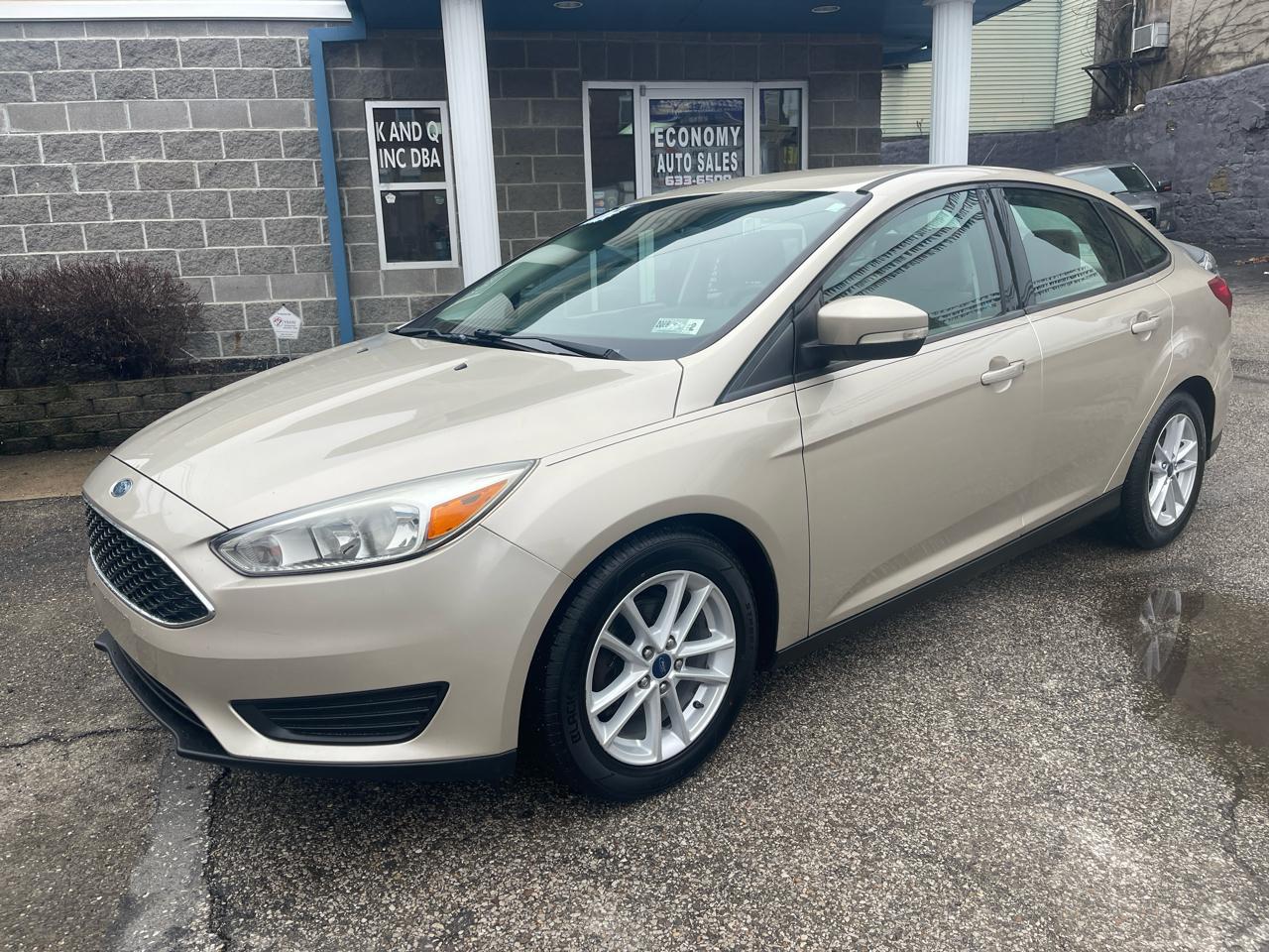 2017 Ford Focus SE Sedan