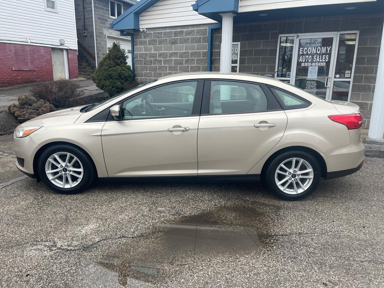 Ford Focus SE Sedan 2017