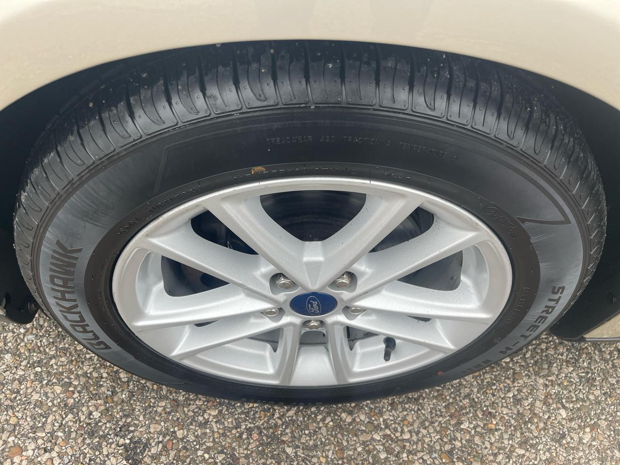 Ford Focus SE Sedan 2017