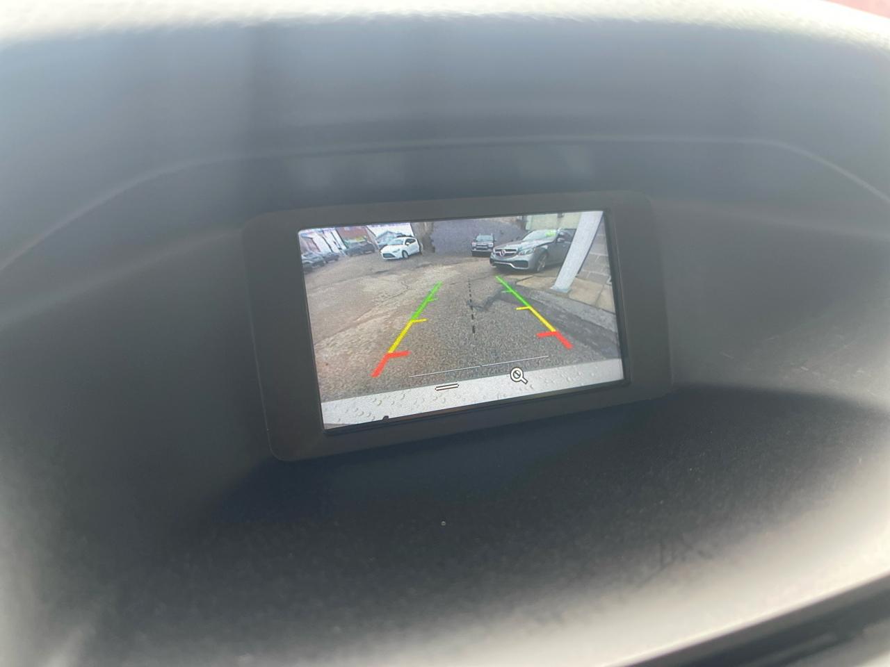 Ford Focus SE Sedan 2017