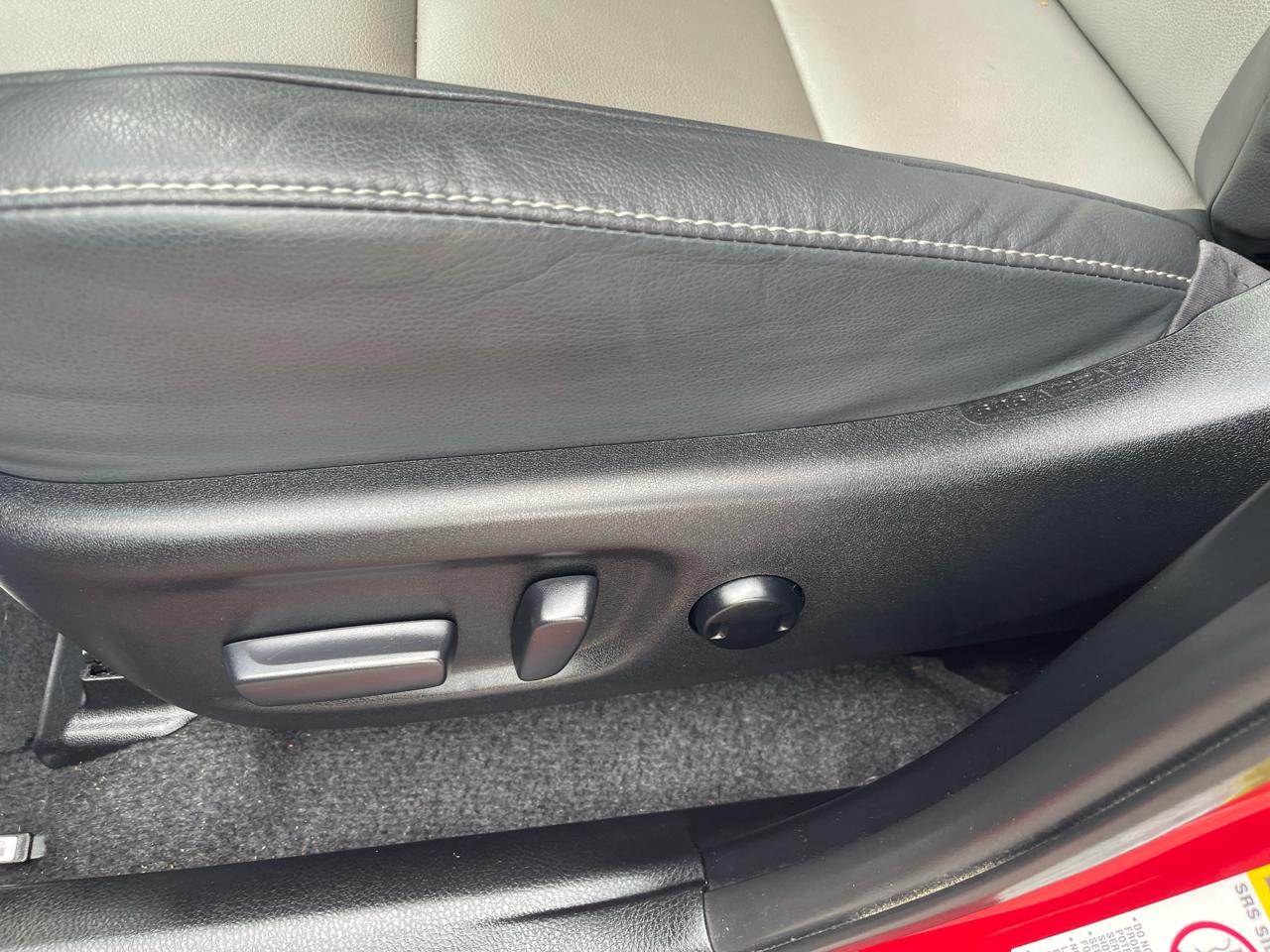 Toyota RAV4 AWD 4dr Limited (Natl) 2015