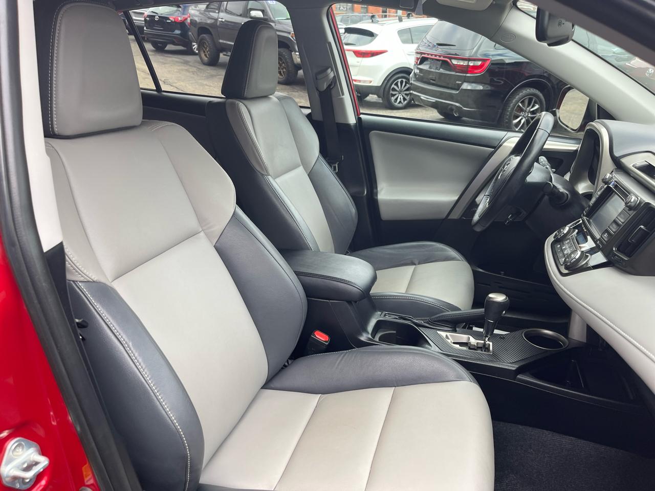 Toyota RAV4 AWD 4dr Limited (Natl) 2015