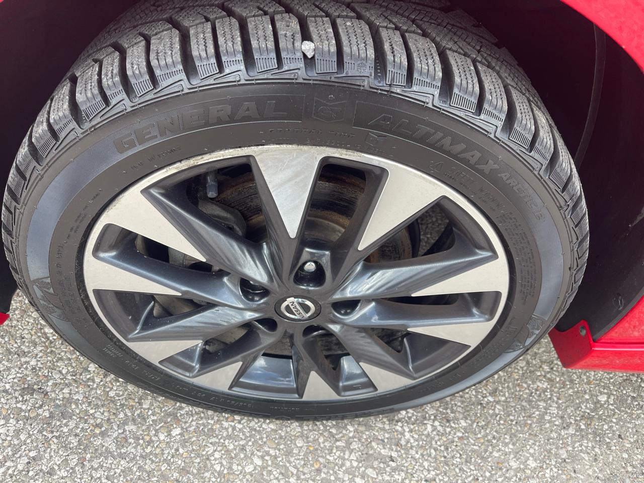 Nissan Sentra SR CVT 2019