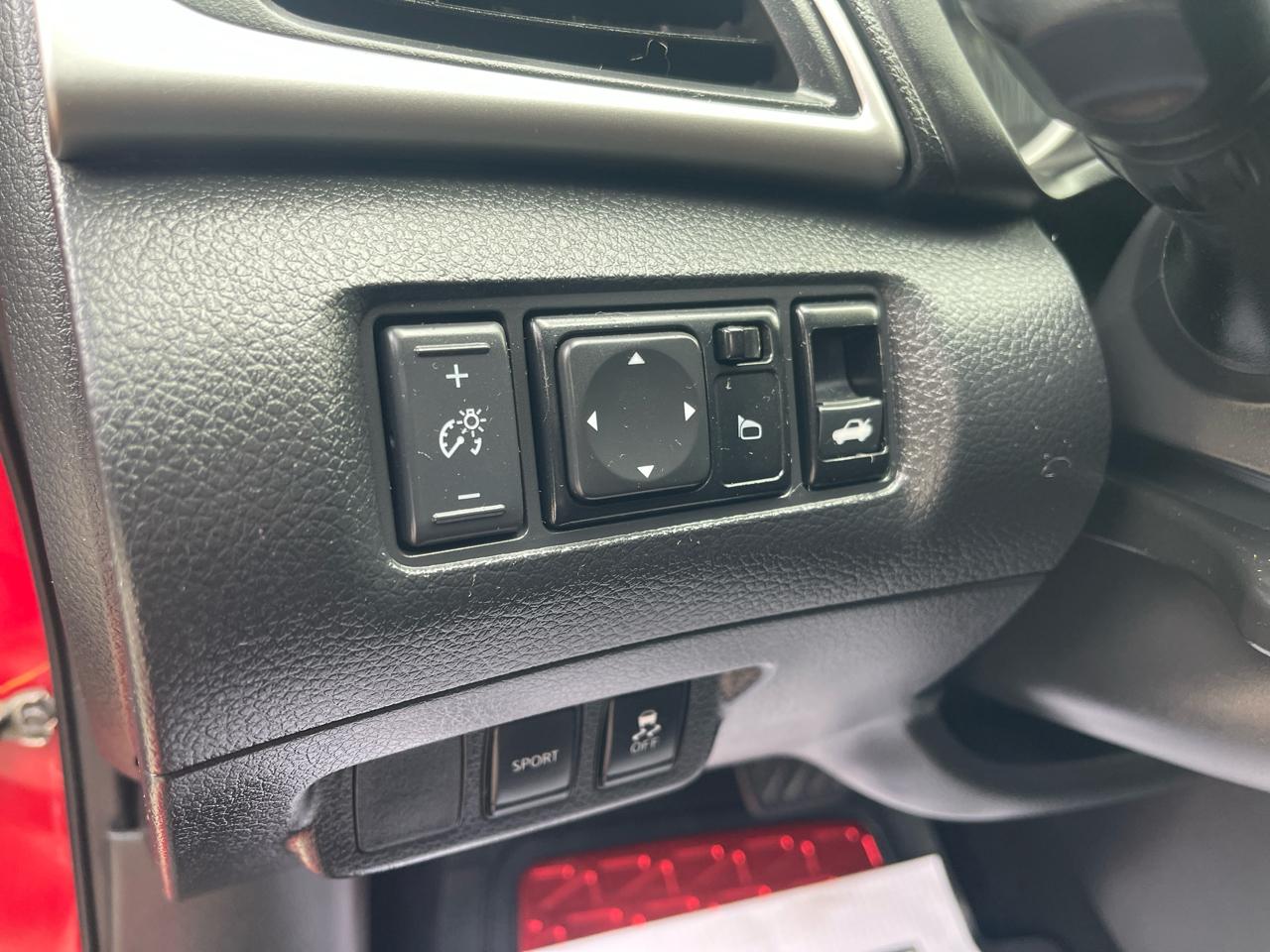 Nissan Sentra SR CVT 2019