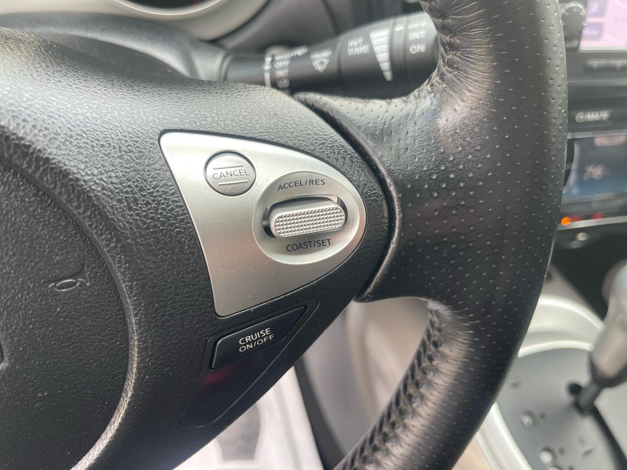 Nissan Juke 5dr Wgn CVT SL AWD 2013