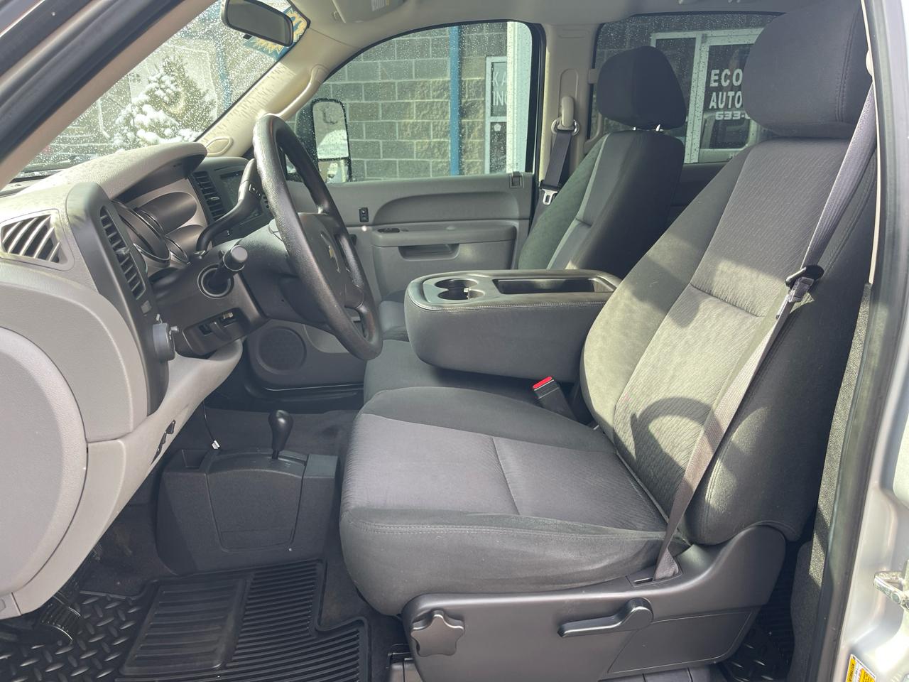 Chevrolet Silverado 3500HD 4WD Crew Cab 153.7" SRW Work Truck 2013