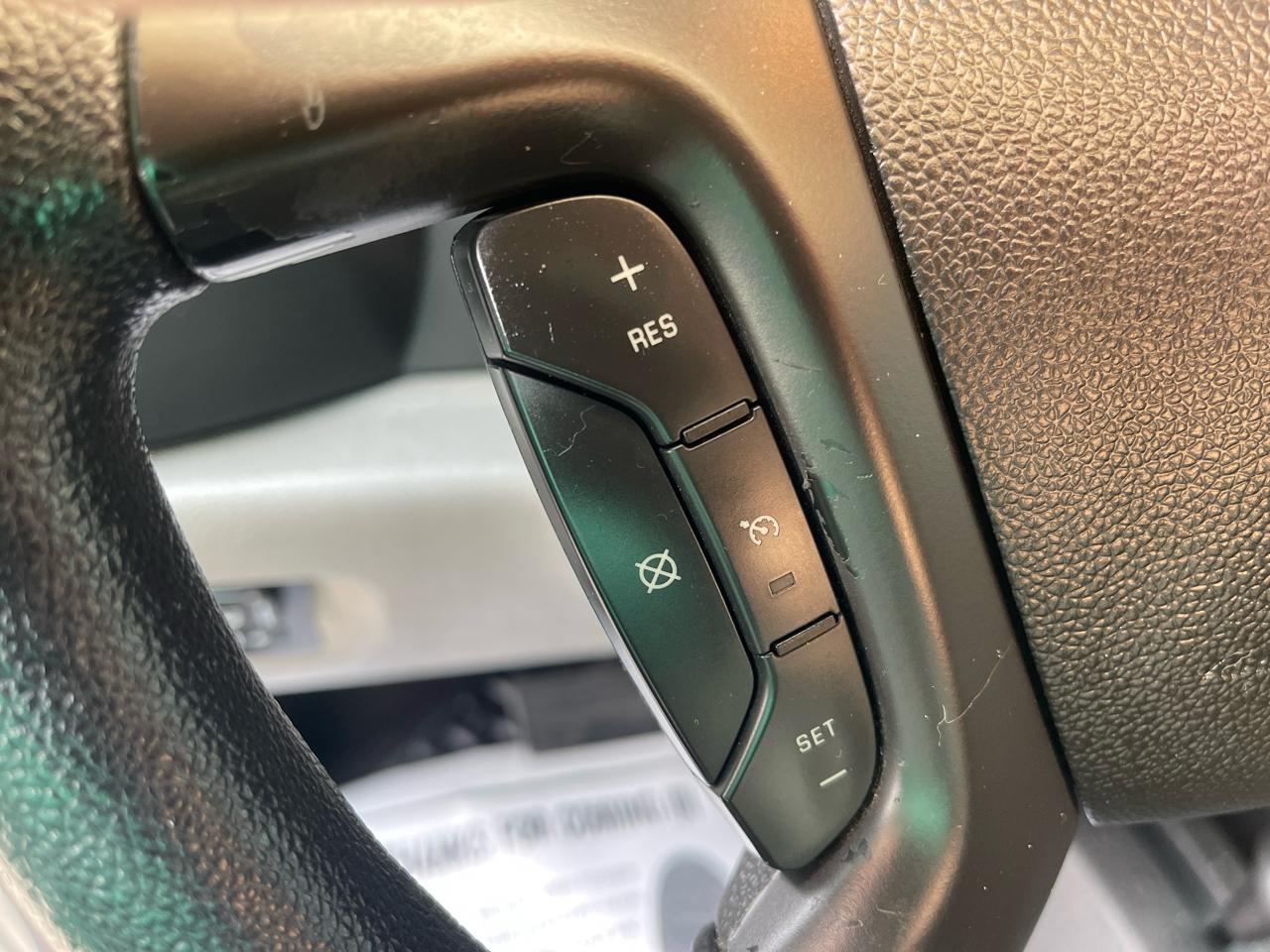 Chevrolet Silverado 3500HD 4WD Crew Cab 153.7" SRW Work Truck 2013