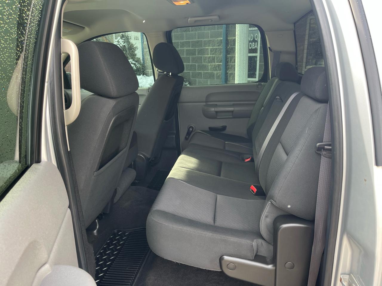 Chevrolet Silverado 3500HD 4WD Crew Cab 153.7" SRW Work Truck 2013