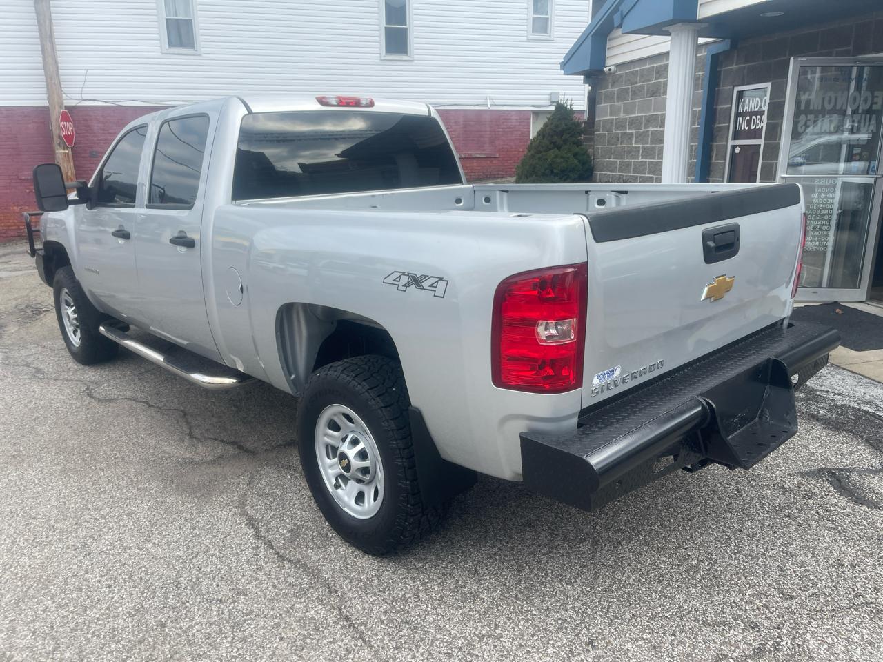Chevrolet Silverado 3500HD 4WD Crew Cab 153.7" SRW Work Truck 2013