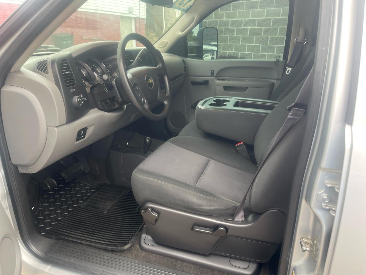 Chevrolet Silverado 3500HD 4WD Crew Cab 153.7" SRW Work Truck 2013