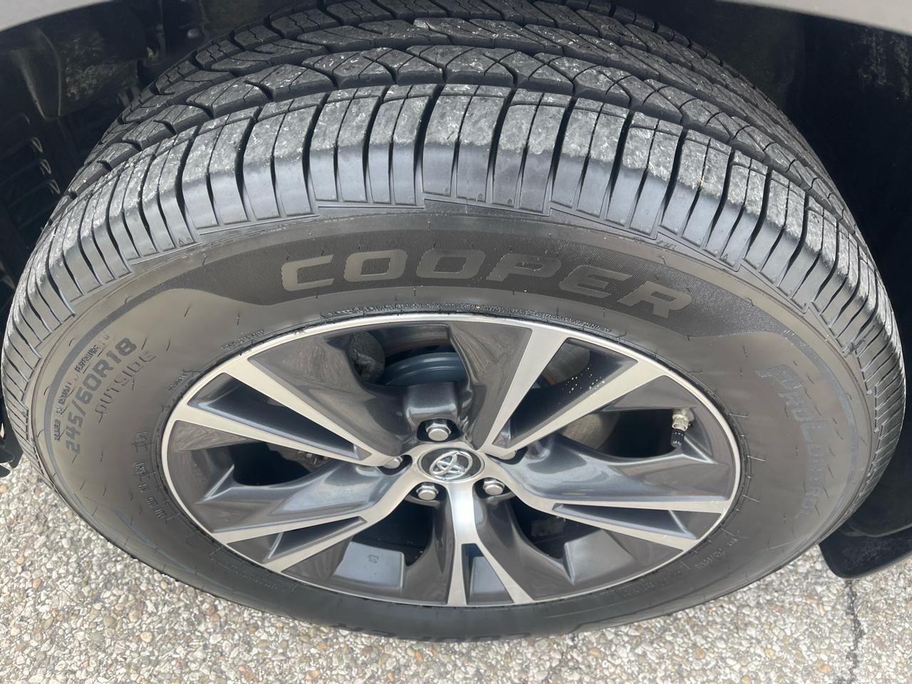 Toyota Highlander AWD 4dr V6 XLE (Natl) 2016