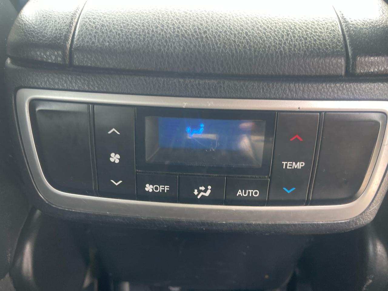 Toyota Highlander AWD 4dr V6 XLE (Natl) 2016