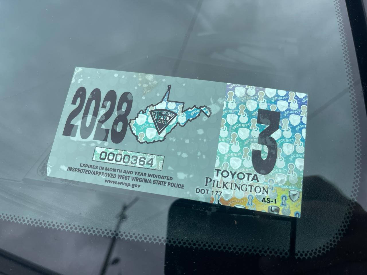 Toyota Tacoma Limited Double Cab 5' Bed V6 4x4 AT (Natl) 2017