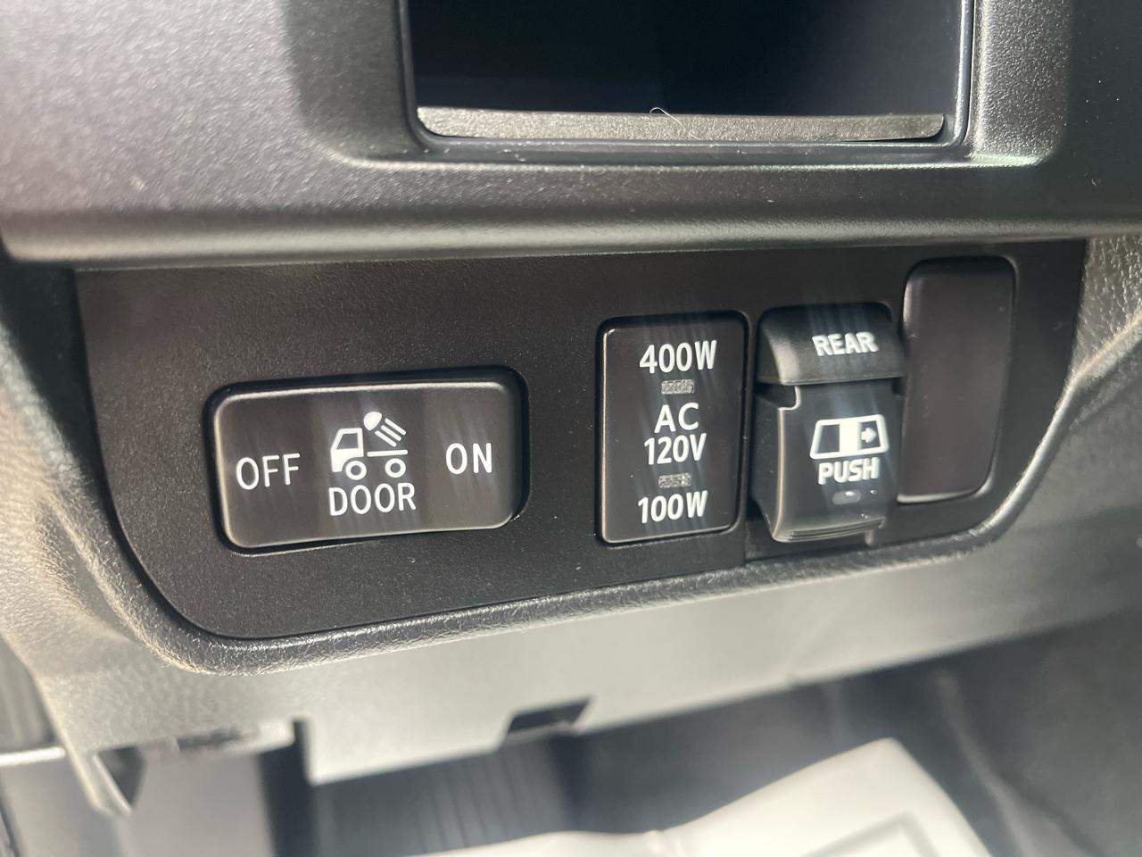 Toyota Tacoma Limited Double Cab 5' Bed V6 4x4 AT (Natl) 2017