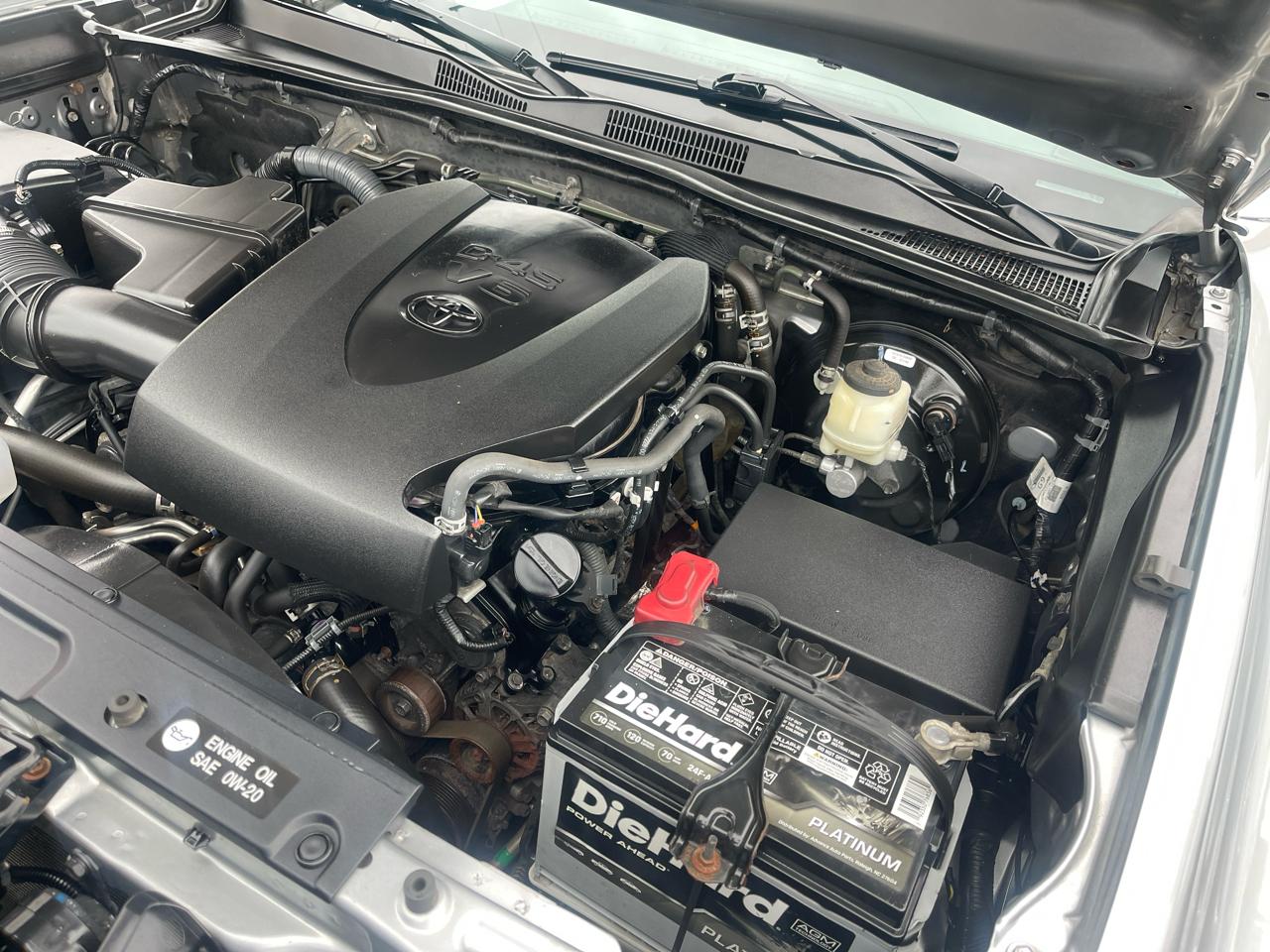 Toyota Tacoma Limited Double Cab 5' Bed V6 4x4 AT (Natl) 2017