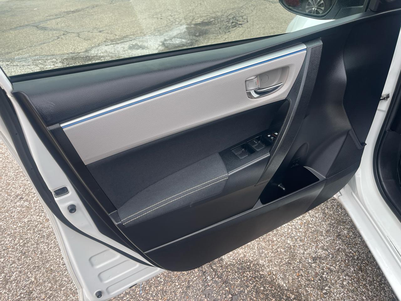 Toyota Corolla 4dr Sdn CVT S w/Special Edition Pkg (Natl) 2016