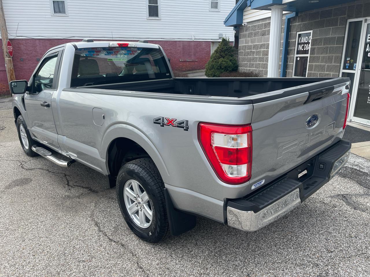 Ford F-150 XL 4WD Reg Cab 8' Box 2021