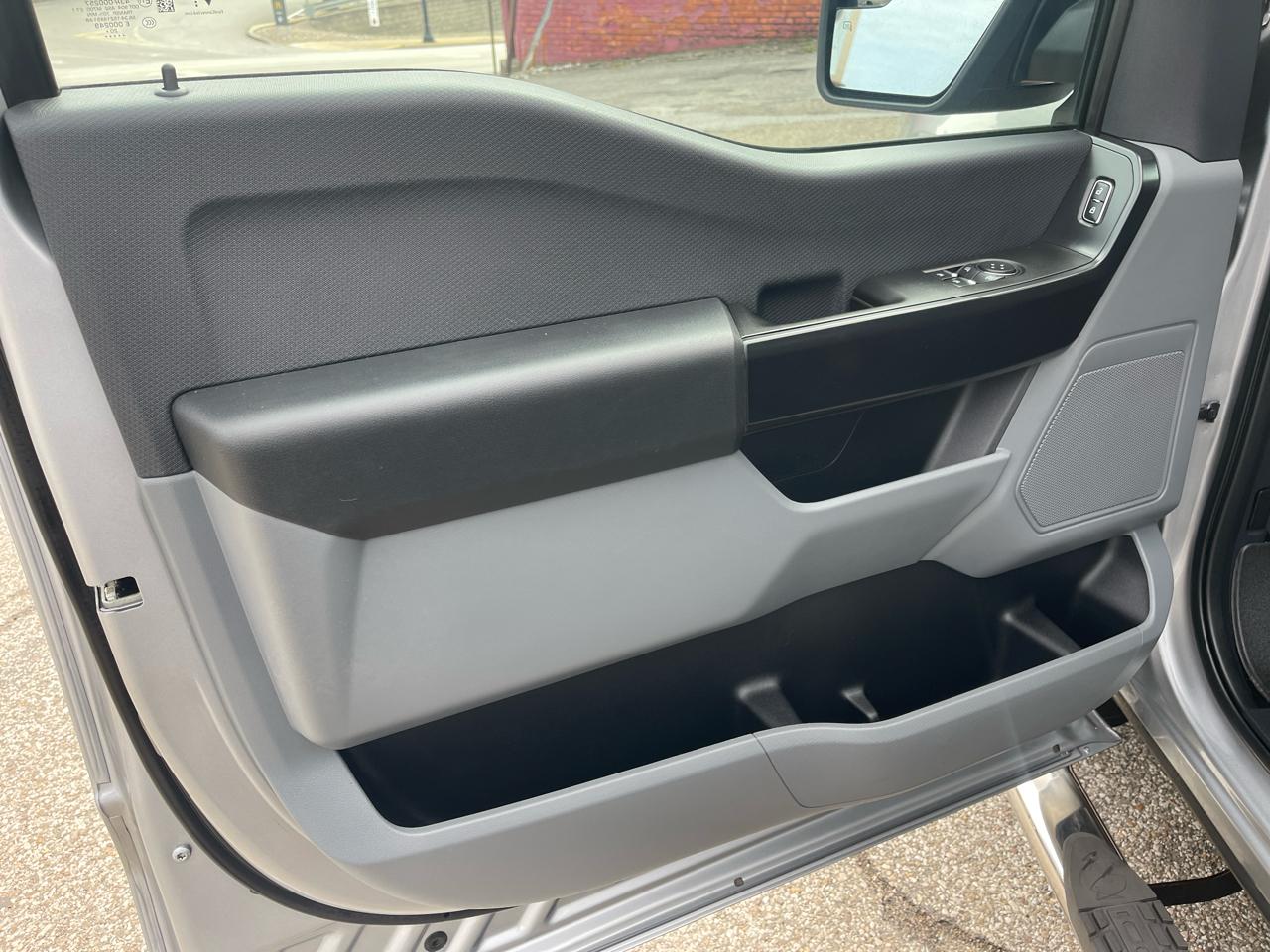 Ford F-150 XL 4WD Reg Cab 8' Box 2021