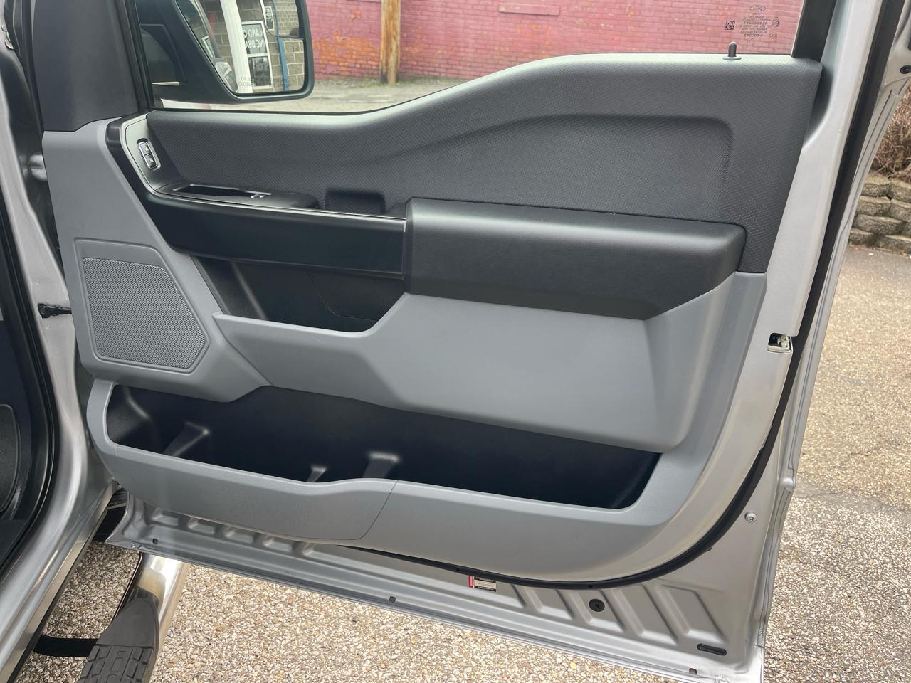 Ford F-150 XL 4WD Reg Cab 8' Box 2021