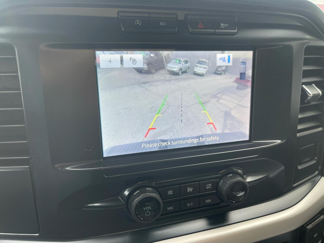 Ford F-150 XL 4WD Reg Cab 8' Box 2021