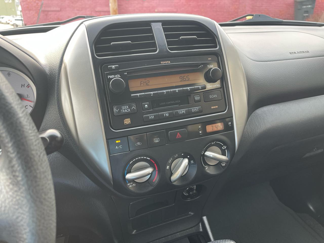 Toyota RAV4 4dr Auto (Natl) 2005