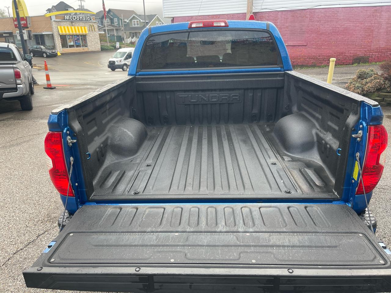 Toyota Tundra 4WD 1794 Edition CrewMax 5.5' Bed 5.7L (Natl) 2018