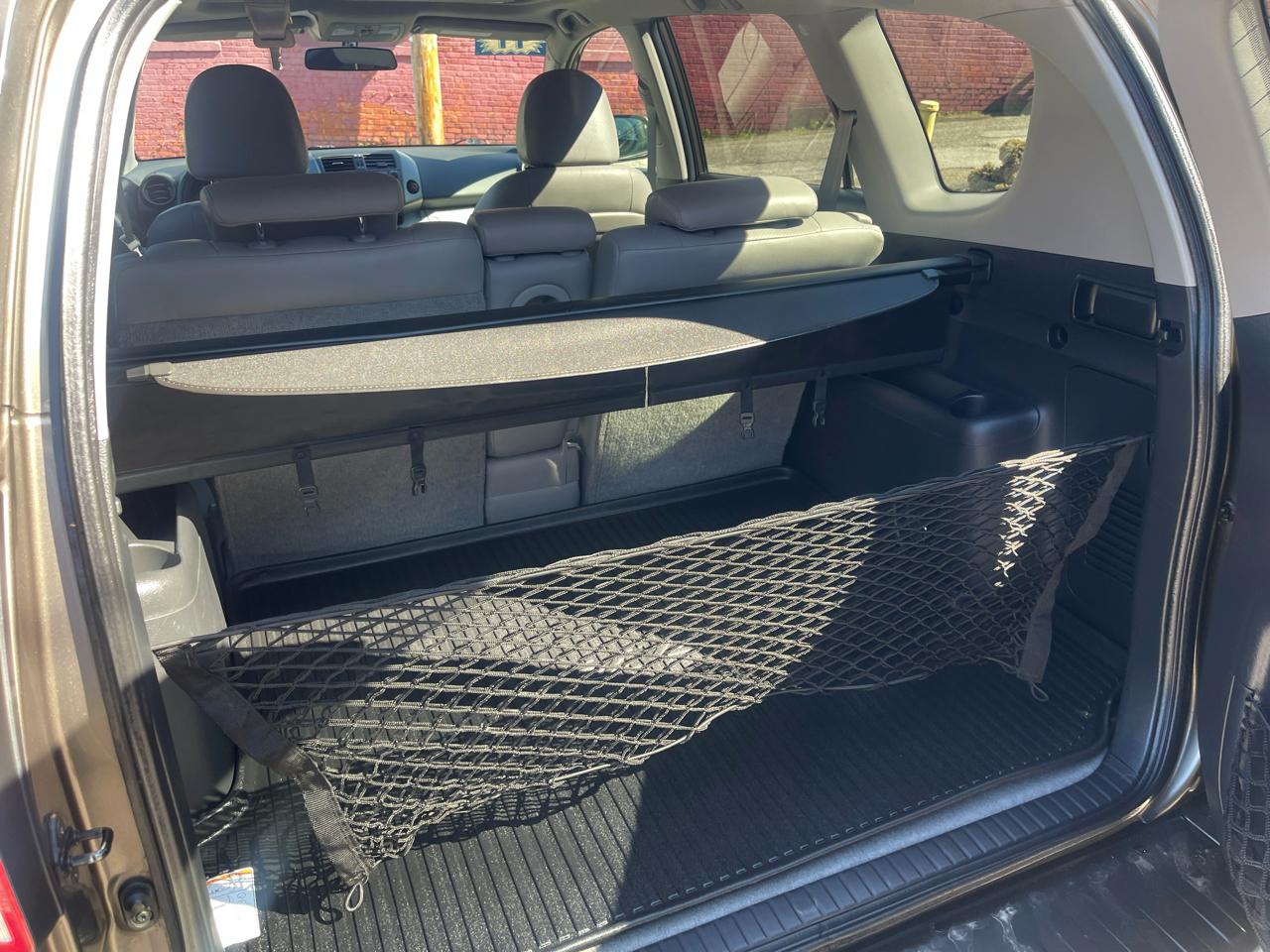 Toyota RAV4 FWD 4dr 4-cyl 4-Spd AT Ltd (Natl) 2011