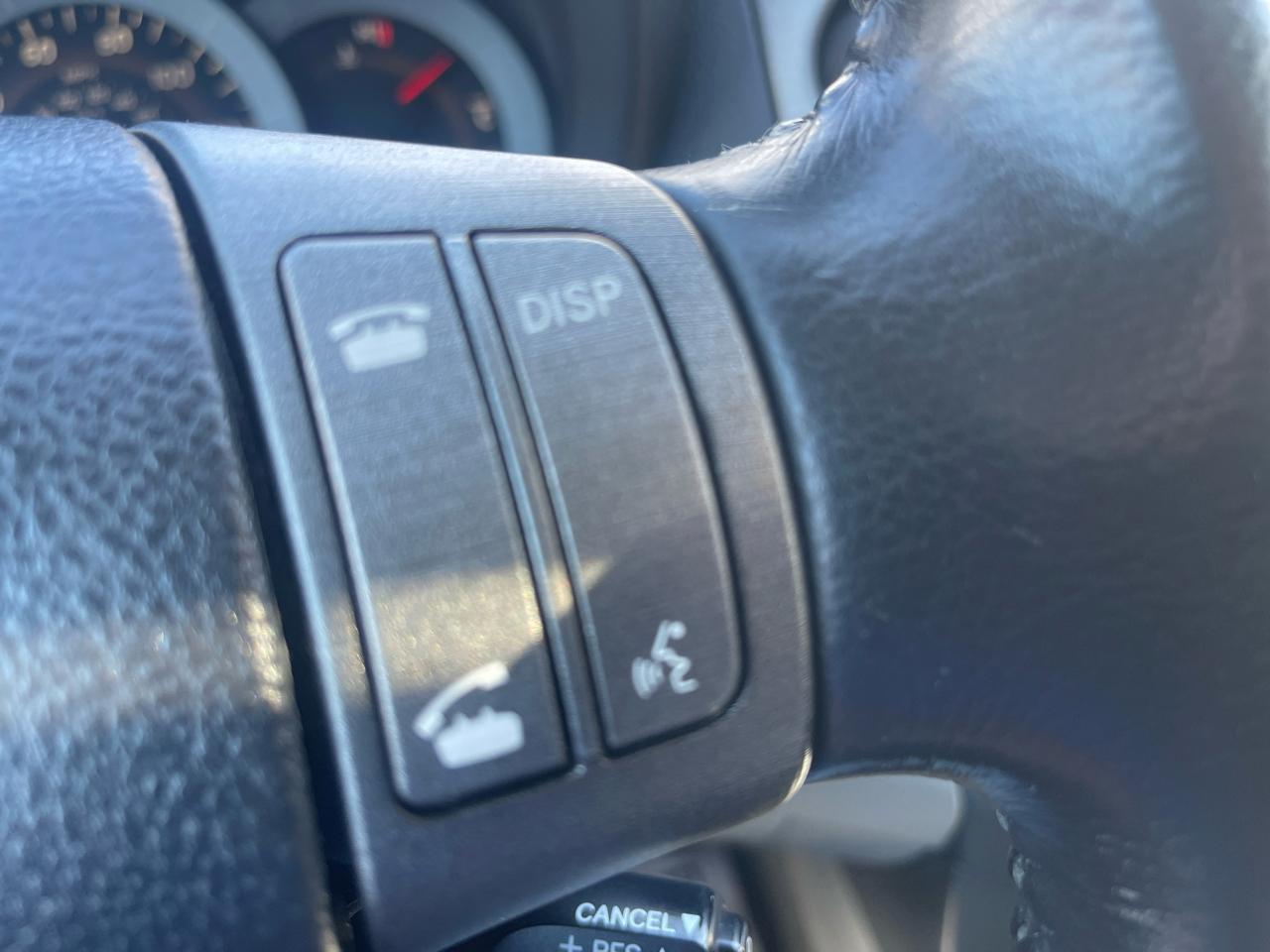 Toyota RAV4 FWD 4dr 4-cyl 4-Spd AT Ltd (Natl) 2011