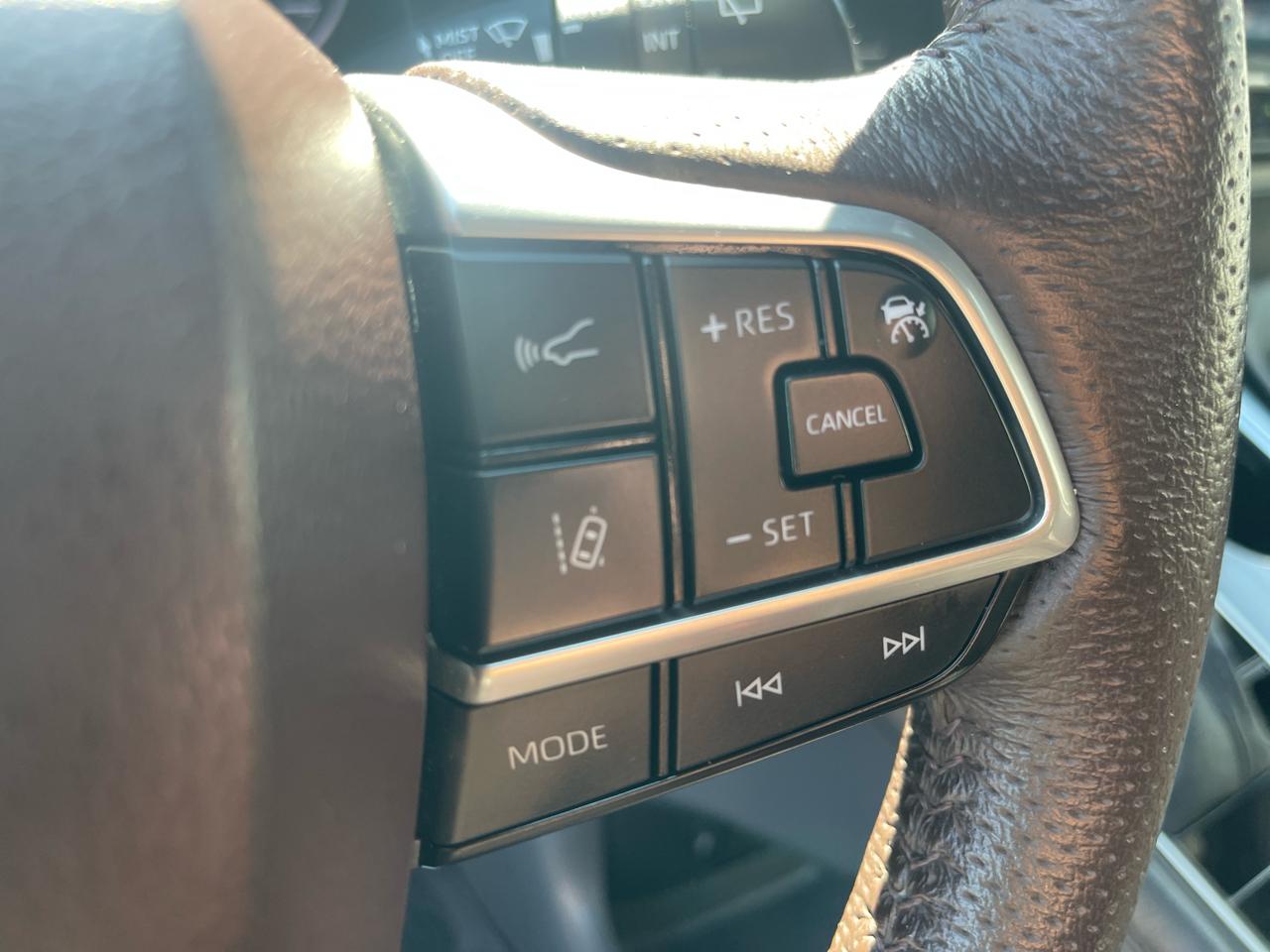 Toyota Sienna Platinum AWD 7-Passenger (Natl) 2022