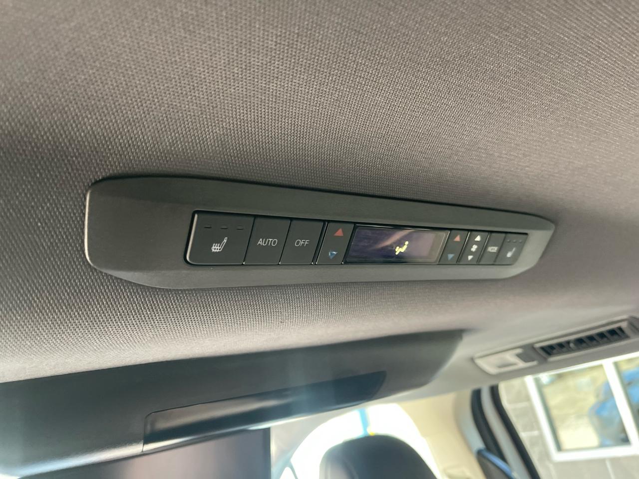 Toyota Sienna Platinum AWD 7-Passenger (Natl) 2022