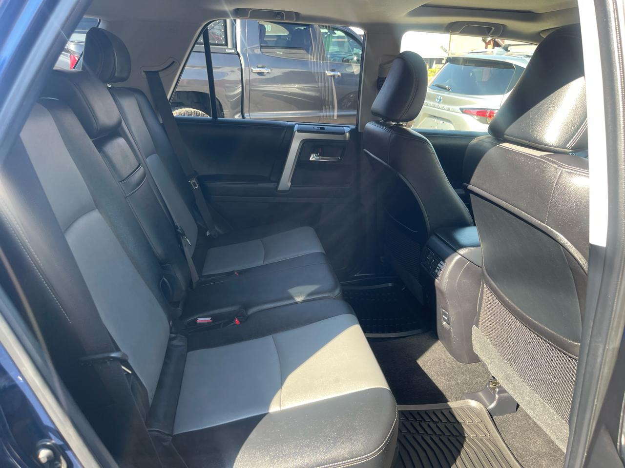 Toyota 4Runner 4WD 4dr V6 Trail Premium (Natl) 2015