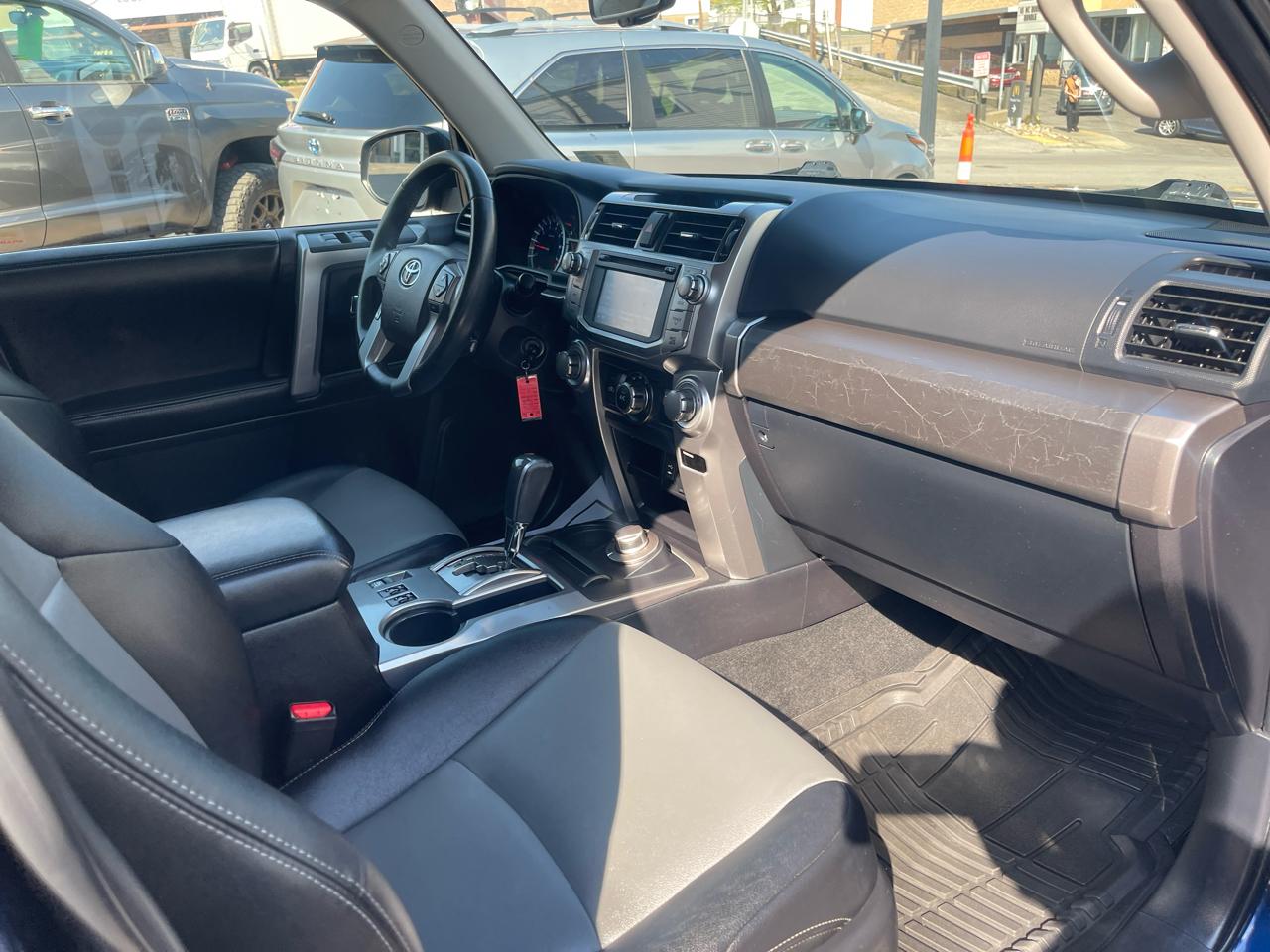 Toyota 4Runner 4WD 4dr V6 Trail Premium (Natl) 2015