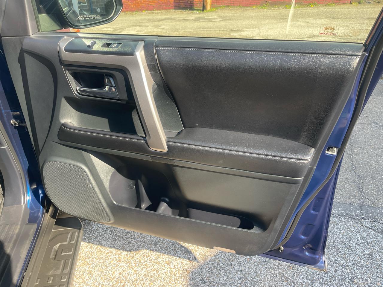 Toyota 4Runner 4WD 4dr V6 Trail Premium (Natl) 2015