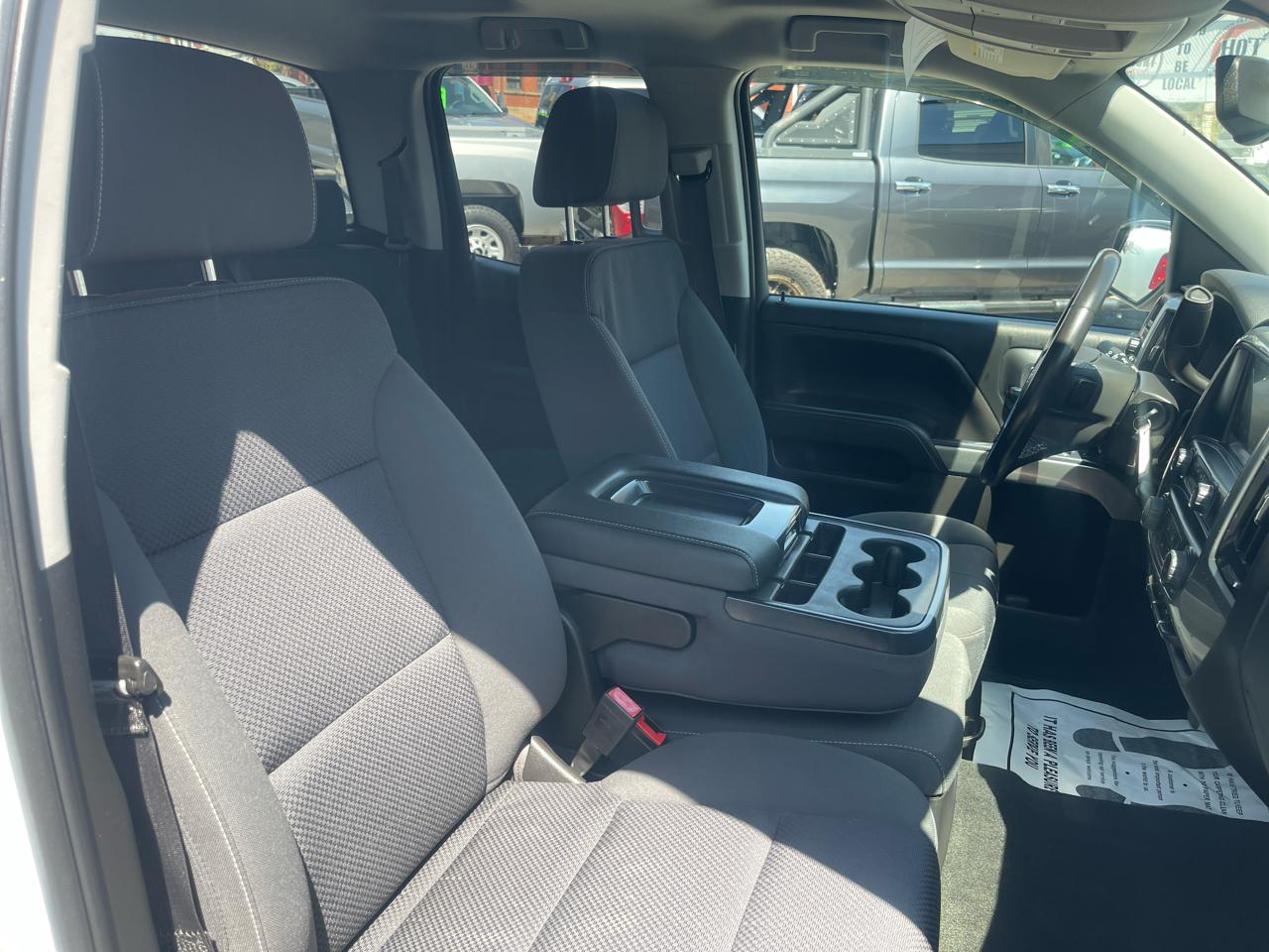 Chevrolet Silverado 1500 4WD Double Cab 143.5" LT w/1LT 2018