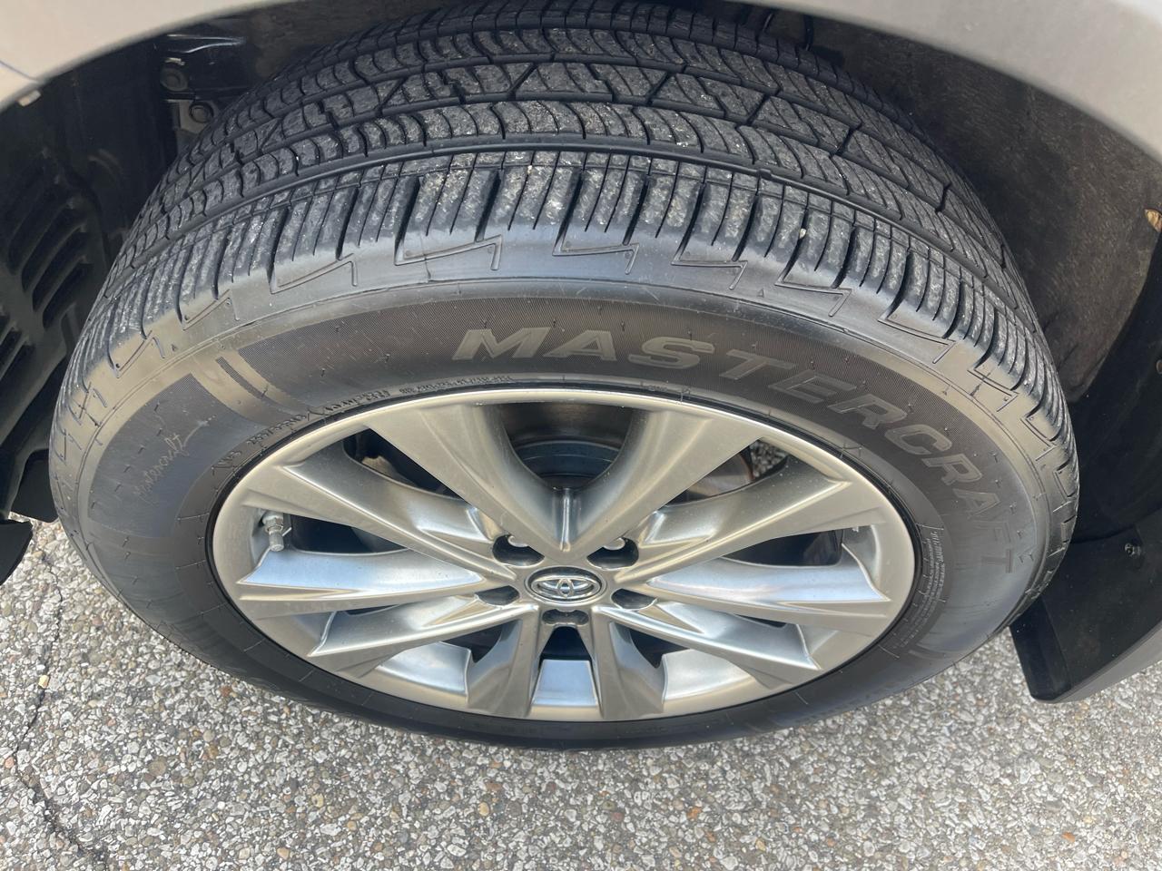 Toyota RAV4 AWD 4dr Limited (Natl) 2016