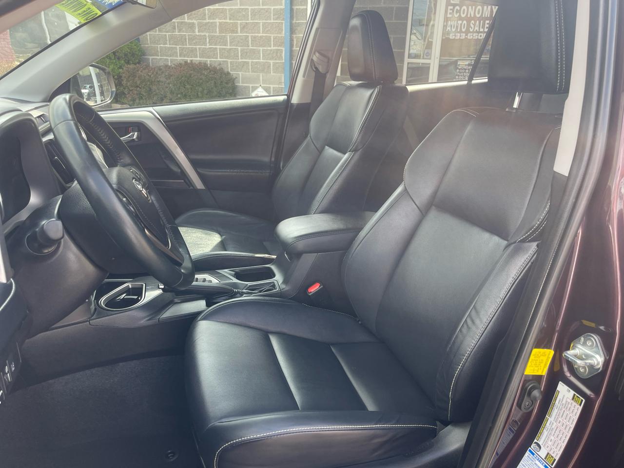 Toyota RAV4 AWD 4dr Limited (Natl) 2016