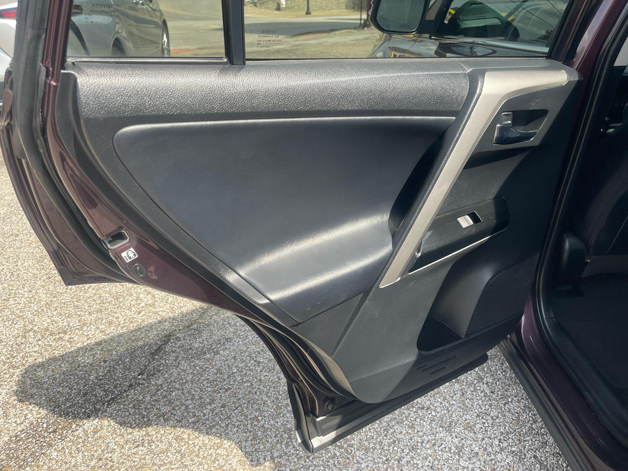 Toyota RAV4 AWD 4dr Limited (Natl) 2016