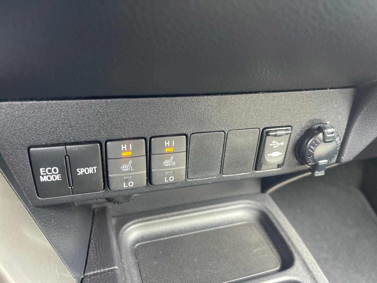 Toyota RAV4 AWD 4dr Limited (Natl) 2016