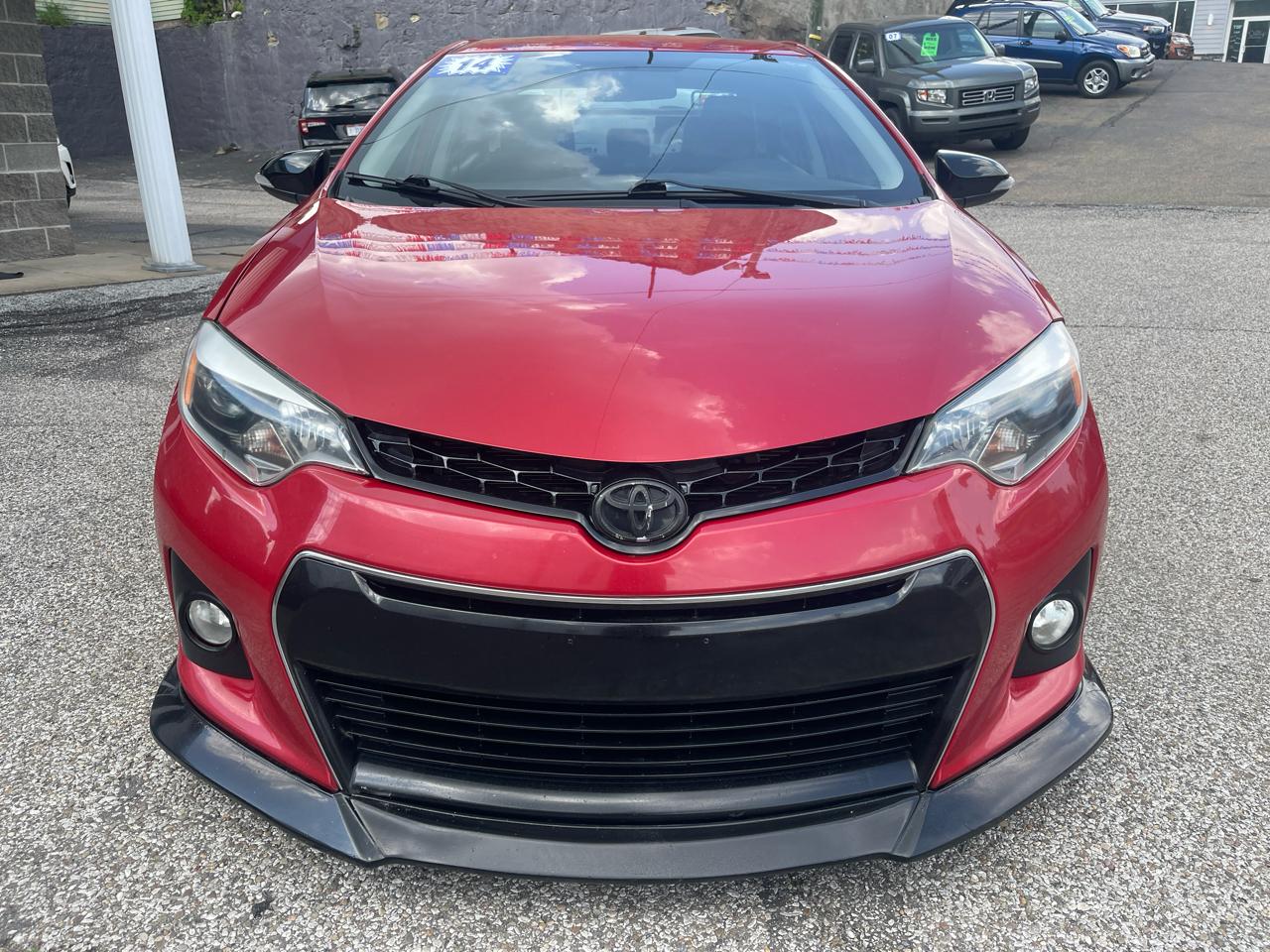 Toyota Corolla 4dr Sdn CVT LE Premium (Natl) 2014