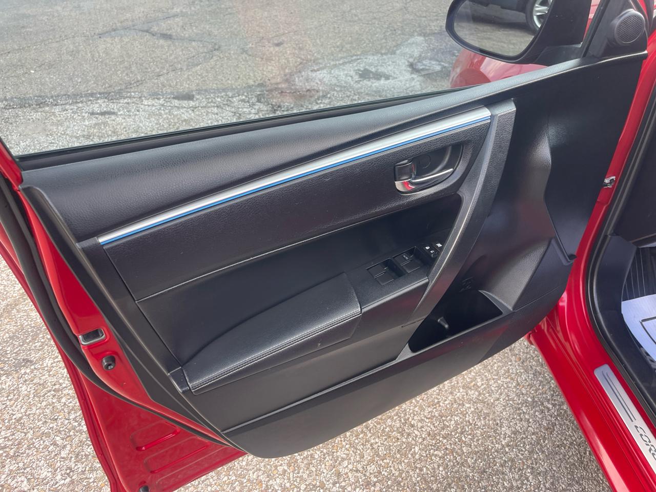 Toyota Corolla 4dr Sdn CVT LE Premium (Natl) 2014