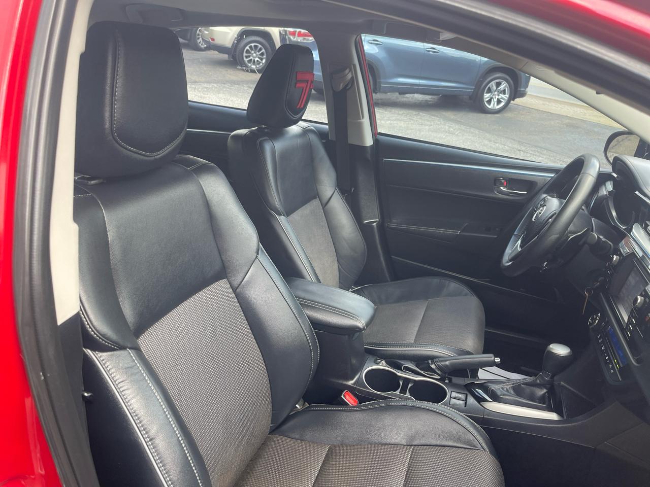 Toyota Corolla 4dr Sdn CVT LE Premium (Natl) 2014